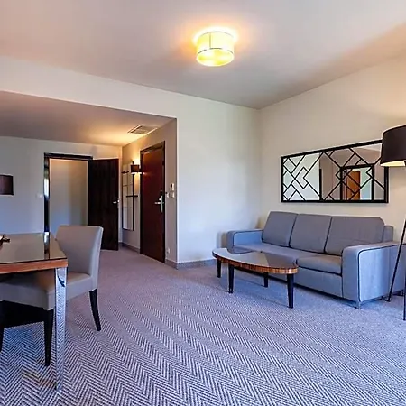 Diune By Zdrojowa Resort 3*